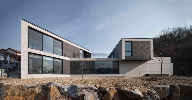 Casa para eventos / UAARL_Urban Alternative Architecture Research Lab - Casas