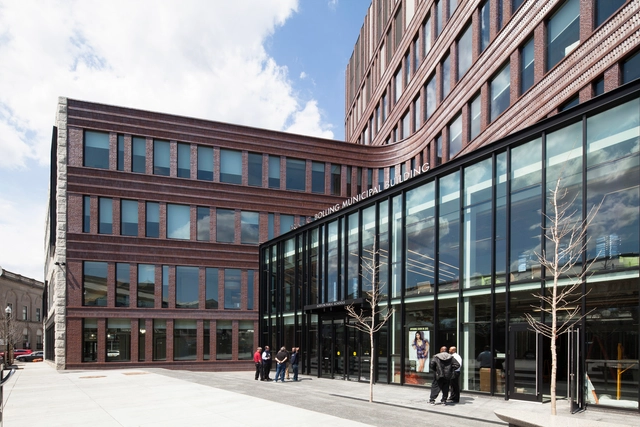 Edifício Municipal Bruce C. Bolling, de Mecanoo e Sasaki, recebe a Medalha Harleston Parker 2017 - Imagem de Destaque