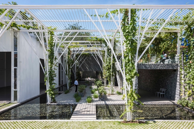 Pérgolas Vegetalizadas / Cong Sinh Architects - Ampliação