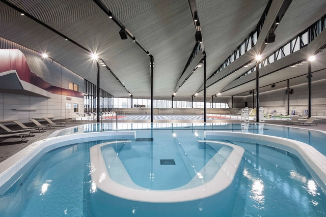 Centro Aquático Sourcéane / Auer Weber + CAAU - Piscina