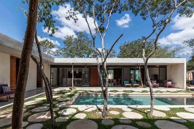 Casa Canto Cholul  / Taller Estilo Arquitectura - Casas, Patio interior, Fachada, Puerta