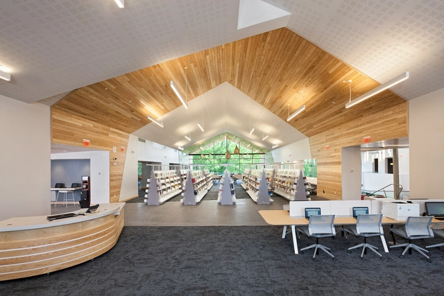 Biblioteca Varina / BCWH Architects - Bibliotecas