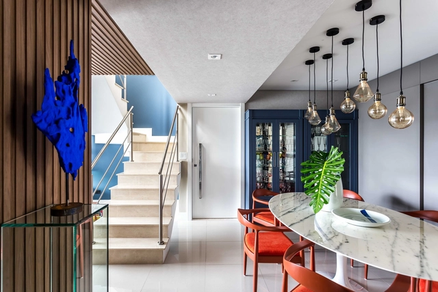 Apartamento Tropicália  / Talita Nogueira Arquitetura - Apartamentos, Cozinha, Escada, Mesa, Cadeira, Bancada