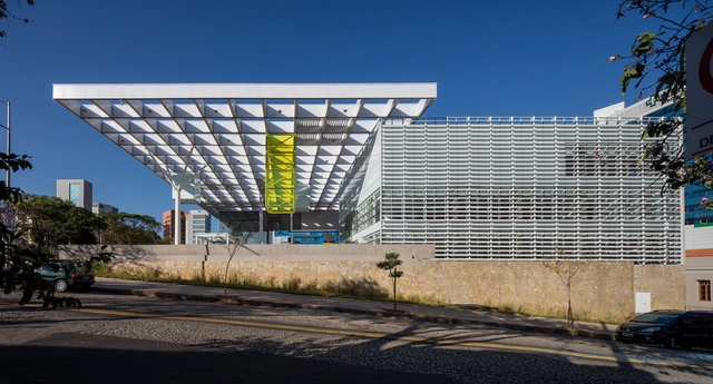 Estación cultural Presidente Itamar Franco / Rafael Yanni + Jô Vasconcellos + Acústica & Sônica - Centro Cultural