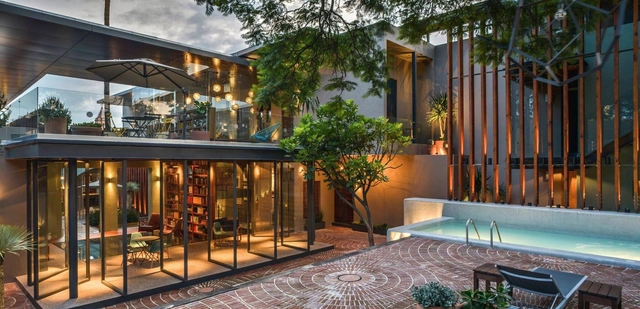 Hotel Criol  / Miguel Concha Arquitectura - Hoteles, Patio, Fachada