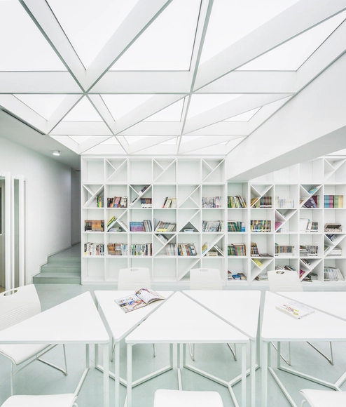 Centro Comunitário de Dajiaoting / MAT Office - Imagem de Destaque