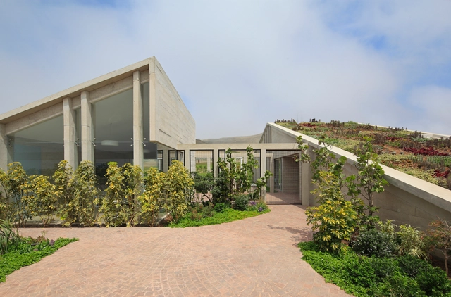 Residência MW / Riofrio+Rodrigo - Casas