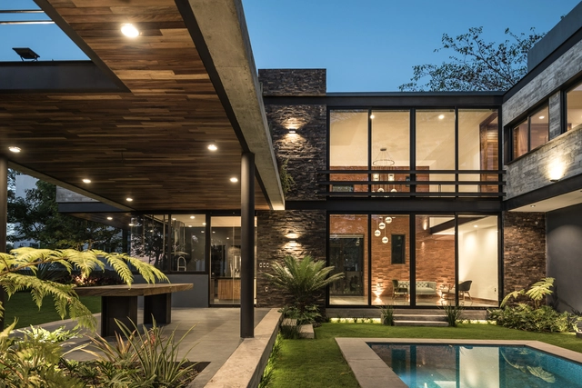 Casa KALYVAS   / Di Frenna Arquitectos - Casas