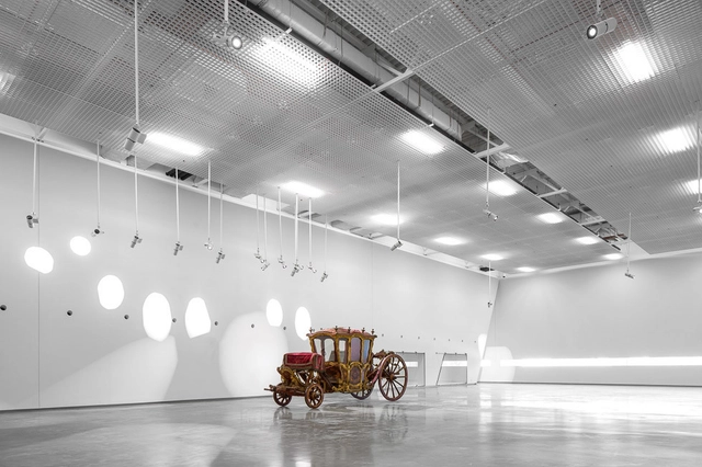 Museu dos Coches reabre com nova museografia de Paulo Mendes da Rocha - Imagem de Destaque