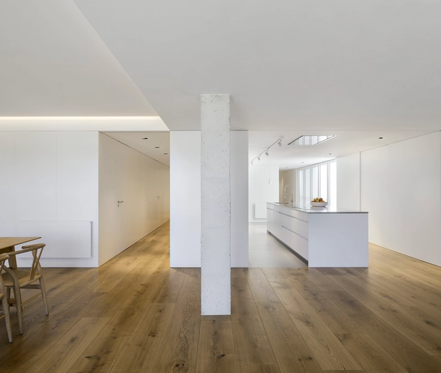 Casa JR em Pamplona / Javier Larraz Andía + Ignacio Olite Lumbreras - Edifício De Apartamentos