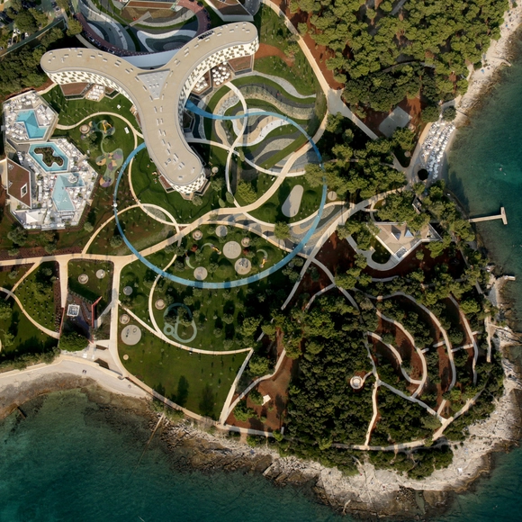 Hotel Amarin / STUDIO UP - Hoteles