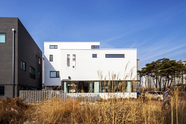 Tea-Um  / Johanjun Architects - Housing