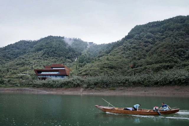 Qiandao Lake Cable Car Station / Archi-Union Architects - Transportation , Forest, Coast