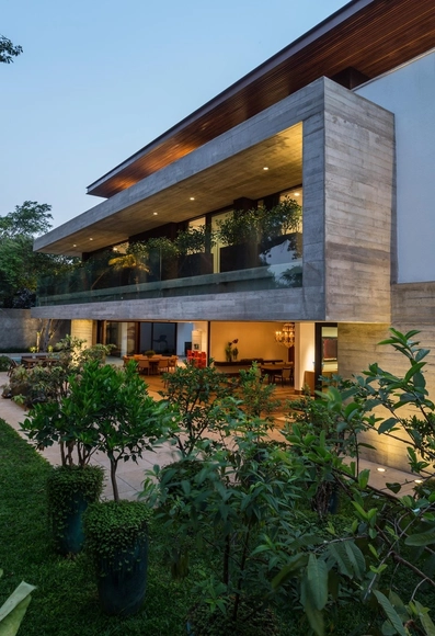 Residência MO / Reinach Mendonça Arquitetos Associados  - Casas