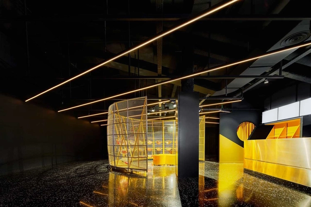Nuevo Vestíbulo Cine Filmax / [ARQUITECTURIA] + AMOO - Reconversión, Fachada