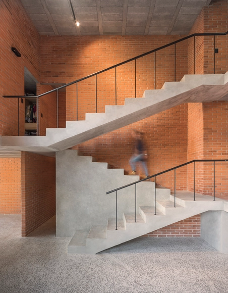 Casa Tello / PRODUCTORA - Casas