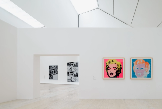 ¿Cómo se diseña la museografía de una exposición de Andy Warhol?  - Imagen Principal