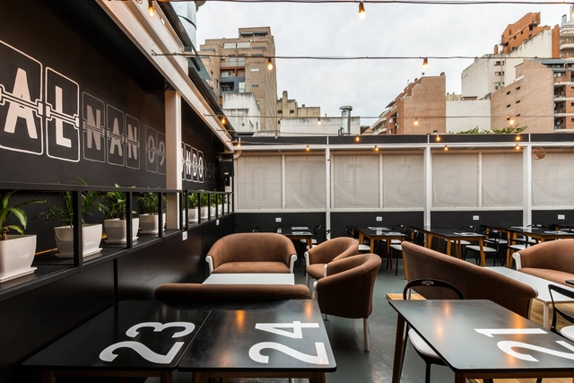 PRESTON / María José Péndola, Gastón Péndola - Restaurant