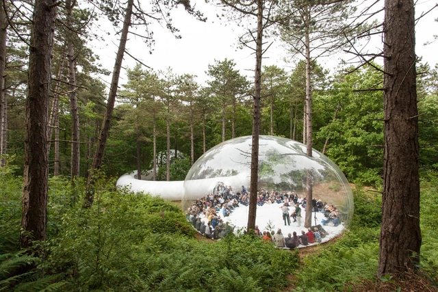 Sombras Fuertes / Plastique Fantastique - Instalaciones Temporales
