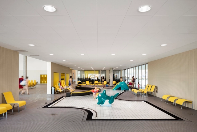 blu / gmp Architekten - Swimming Pool, Lighting, Chair