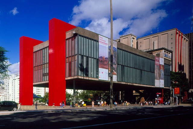 Clásicos de Arquitectura: Museo de Arte de São Paulo / Lina Bo Bardi - Imagen Principal