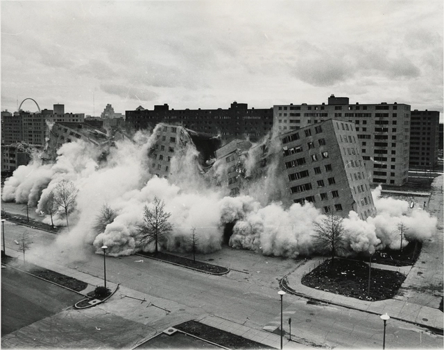 13 Tragically Demolished Buildings that Depict Our Ever-Changing Attitudes Toward Architecture - Featured Image