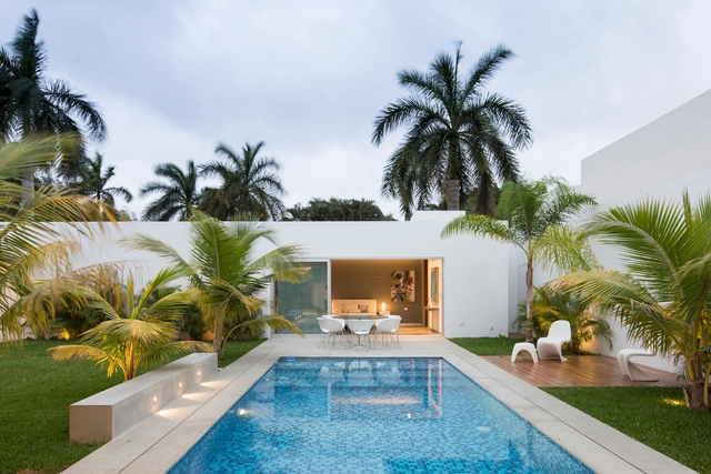 Ancha 别墅 / Augusto Quijano Arquitectos - 独立住宅