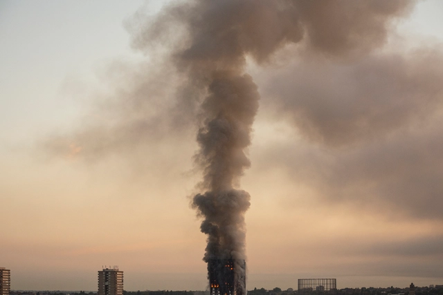Indications Suggest That Hundreds of Residential Towers in England Are Clad in Potentially Combustible "Reynobond PE" - Featured Image