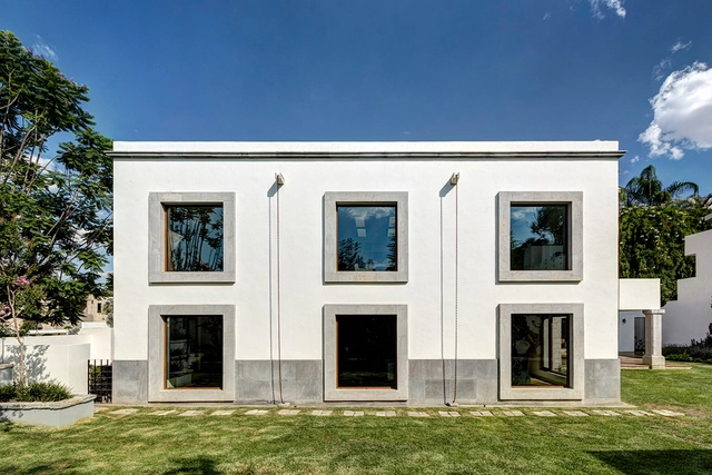 RP House / LR Arquitectura - Houses, Door, Facade