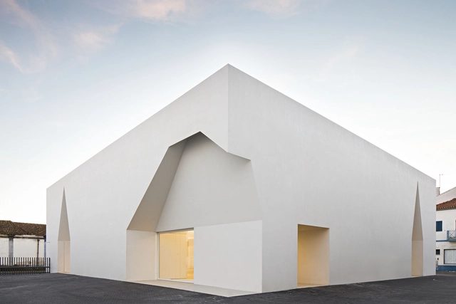 Centro de Convívio de Grândola  / Aires Mateus - Centro Cultural, Fachada