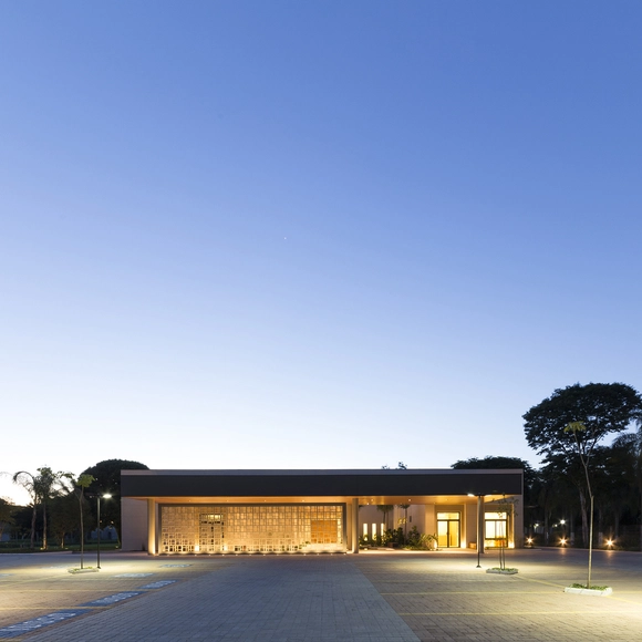 Espaço LE SIX – Eventos / CAWY Arquitetura - Edifícios, Fachada