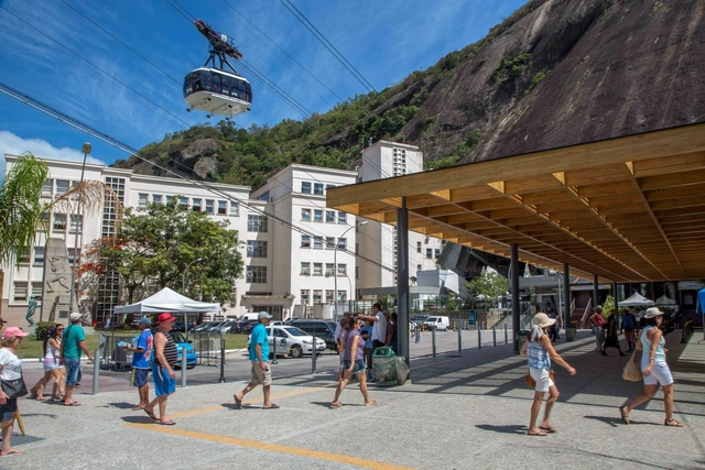Acceso al teleférico de Pan de Azúcar / a+ arquitetura - Instalaciones Y Estructuras