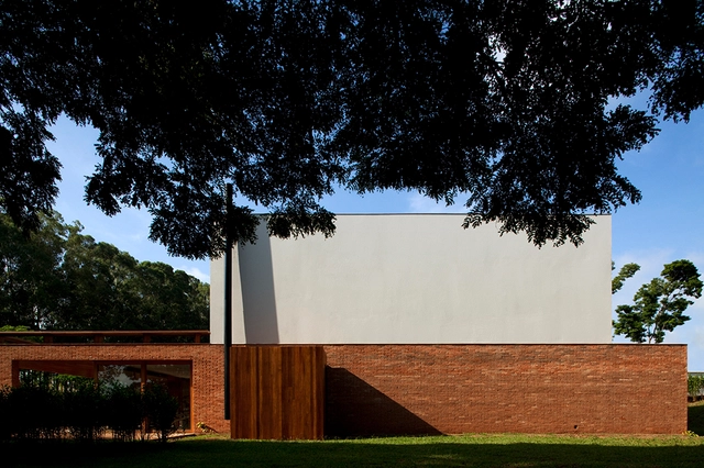 扎根环境，改变环境 Villas Fasano 度假酒店 / Isay Weinfeld - 独立住宅