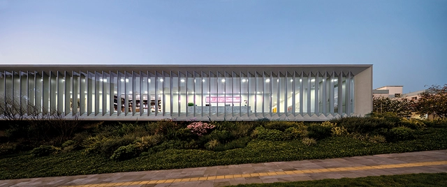 Instituto Ling  / Isay Weinfeld - Instituto, Fachada