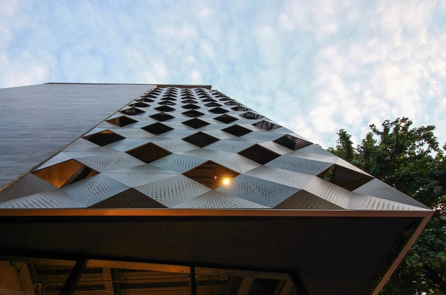 Fachada de paneles metálicos caracteriza la nueva torre de Productos Arquitectónicos en Bogotá - Imagen Principal