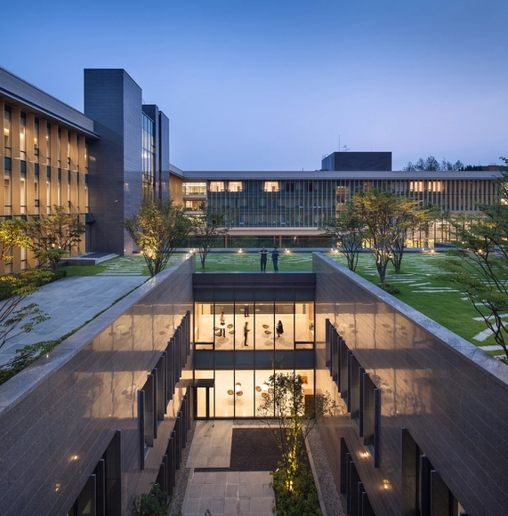 现代海上火灾保险公司培训中心 / JUNGLIM Architecture - 公共机构设施