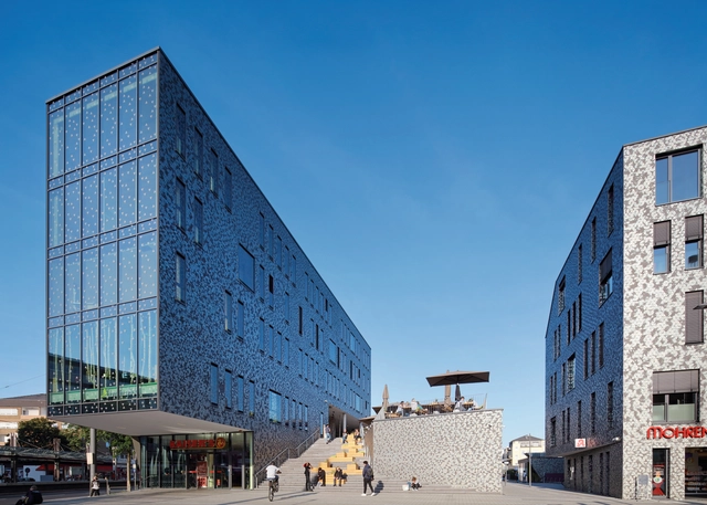 Balcón de la ciudad / bob-architektur - Arquitectura De Uso Mixto