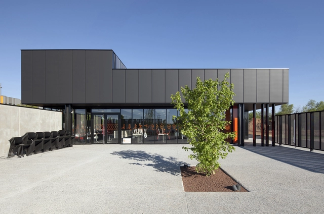 ‘好’建筑就是周边人都说‘好’ Inter-Company Restaurant / Atelier Didier Dalmas - 餐厅