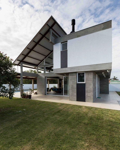 House Rio das Contas / 151 Office Arquitetura - Houses