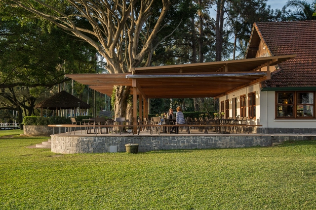 Cobertura Varanda Sede do Yacht Clube Santo Amaro / VD Arquitetura - Recreação  E Treinamento