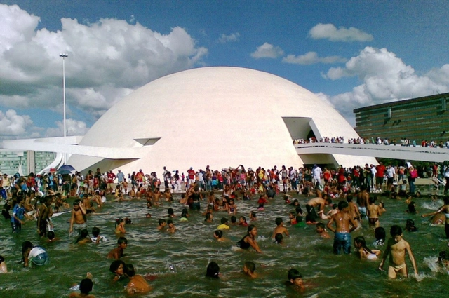 A síndrome de Brasília: Jan Gehl tem razão? / Sérgio Ulisses Jatobá - Imagem de Destaque