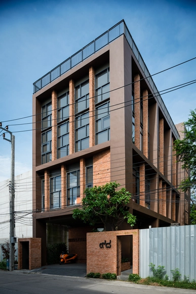 Office Rama IX / Gooseberry Design - Institutional Buildings, Facade, Door
