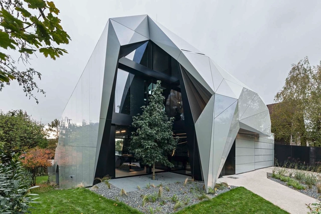 花园中一颗发光的“钻石” CoMED 住宅 / ad2 architekten ZT KG - 独立住宅