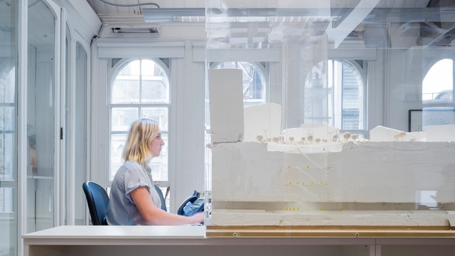 ¿Cómo es trabajar en una oficina de arquitectura en Londres? Marc Goodwin registra estas 17 - Imagen Principal