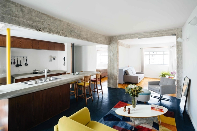 Apartamento Simão Alvares  / GOAA - Gusmão Otero Arquitetos Associados - Apartamentos, Cozinha, Porta, Mesa, Cadeira, Bancada