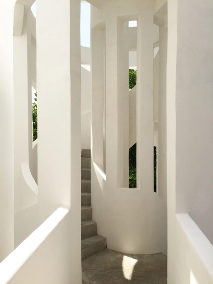Casa Malca / Latinta - Hoteles, Pilares, Fachada