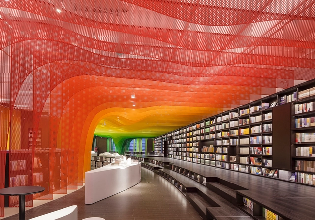 Metal Rainbow-Zhongshu Bookstore in Suzhou / Wutopia Lab - Store