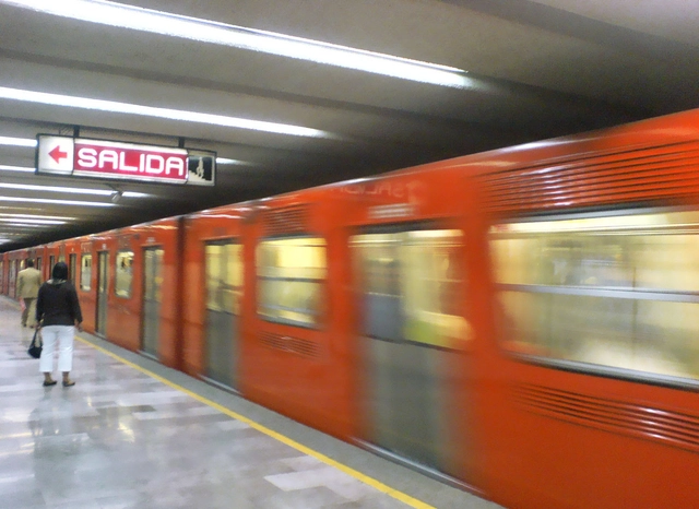 Se buscará implementar un sistema libre de efectivo en el metro de la Ciudad de México - Imagen Principal