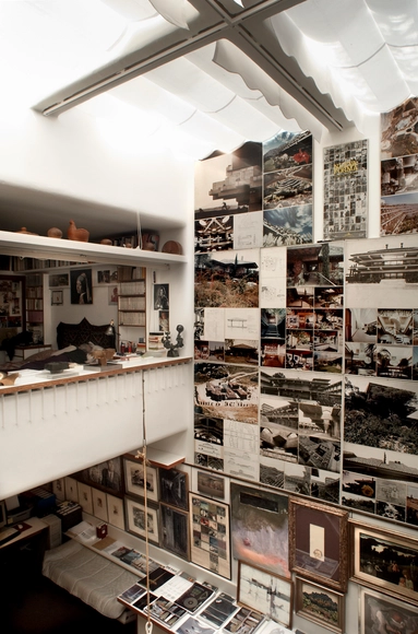 Conoce la historia de "El Rascainfiernos", la casa/cueva del arquitecto Fernando Higueras - Imagen Principal