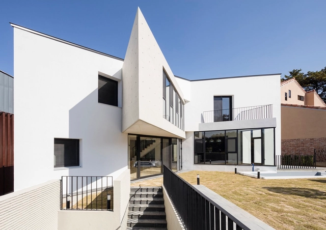 筑宅 = 驻蝶 Butterfly House / HH Architects - 独立住宅